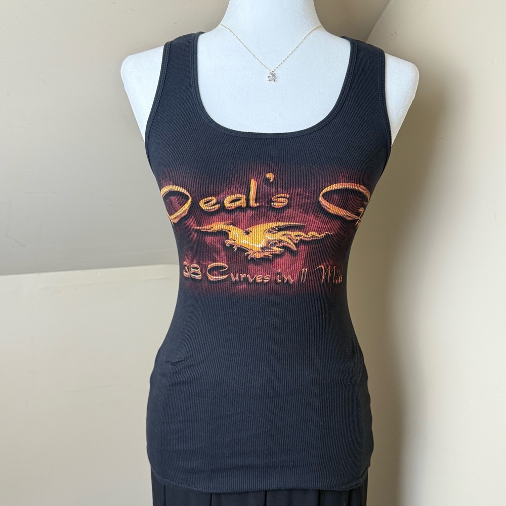 Deal’s Gap “318 Curves in 11 Miles” District Ribbed Tank‎ Size M